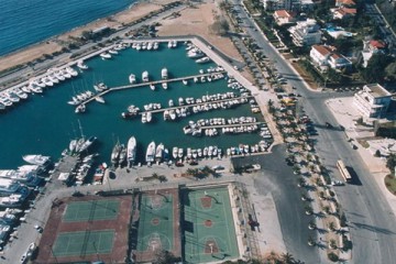 ΑΝΑΤΡΟΠΗ ΣΤΗ ΓΛΥΦΑΔΑ