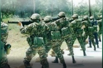 ΝΕΚΡΟΙ ΟΠΛΙΤΕΣ