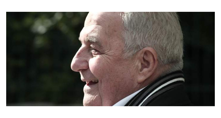 Φλαμπουράρης