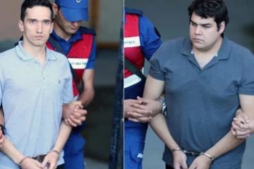 στρατιωτικοί