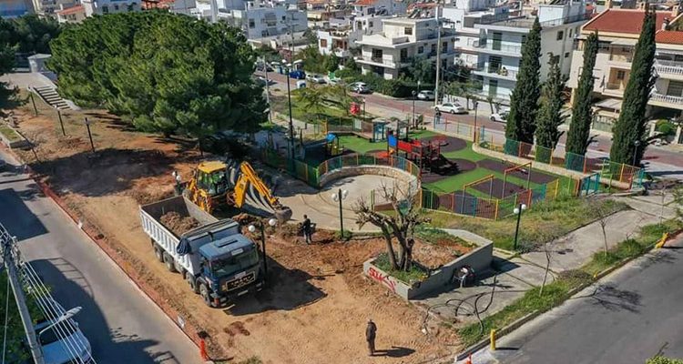 πλατεία στη Γλυφάδα